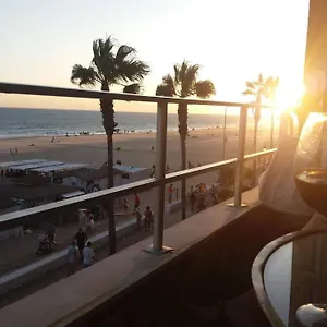  Apartamento Primera Línea De Playa. Zona Playa Costilla. España
